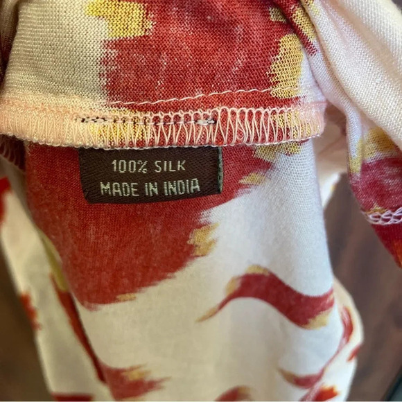 ANTHROPOLOGIE Ranna Gill Silk Kaftan Tunic Ikat Red & Yellow Beaded Size Small - Picture 5 of 6